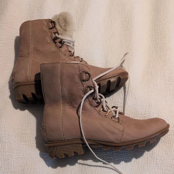 Sorel Beige Winter Footwear - Picture 1 of 4